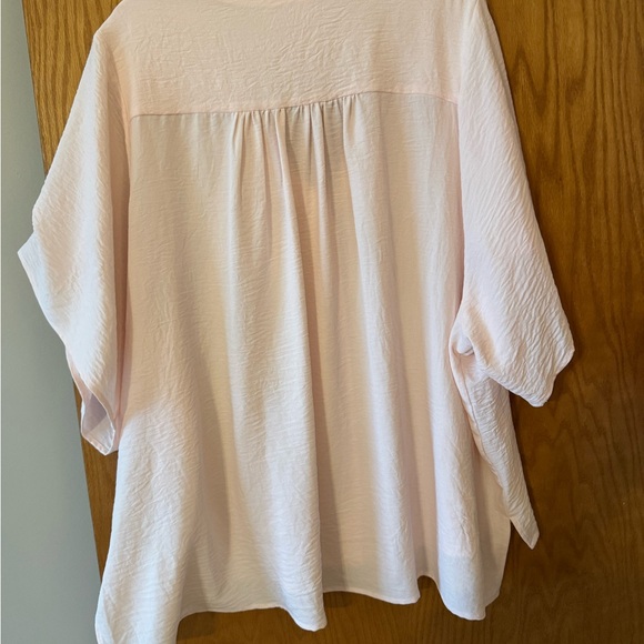 Women's Light Pink Button-Up Top - Picture 6 of 6